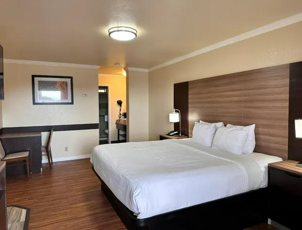 Beachwalker Inn and Suites hotel detail image 4