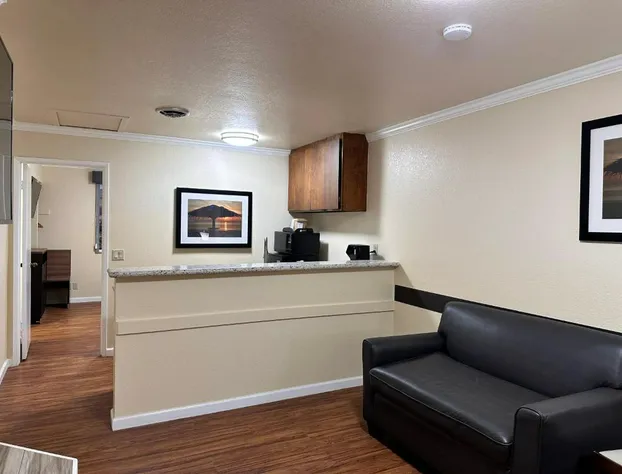 Beachwalker Inn and Suites hotel detail image 2