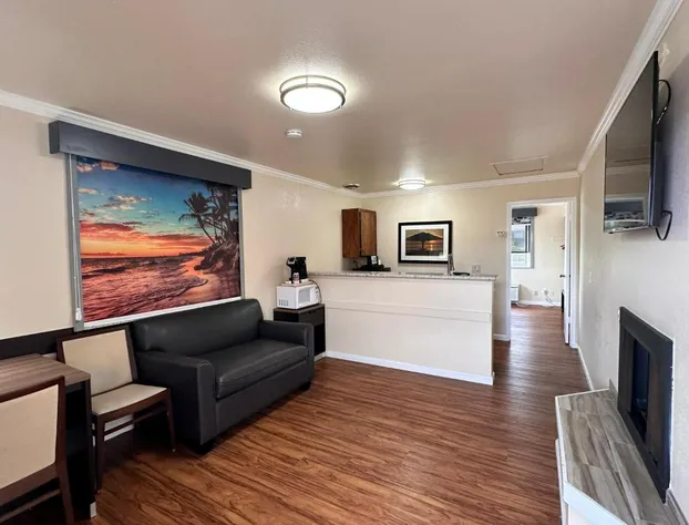 Beachwalker Inn and Suites hotel detail image 3