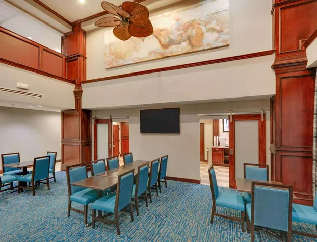 Hampton Inn & Suites Dallas-Arlington-South hotel detail image 2