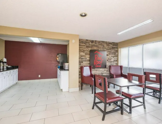 Red Roof Inn Acworth - Emerson/ LakePoint South hotel detail image 3