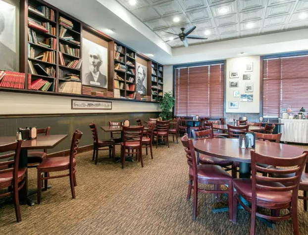 University Hotel & Suites Shippensburg, Trademark by Wyndham hotel detail image 3