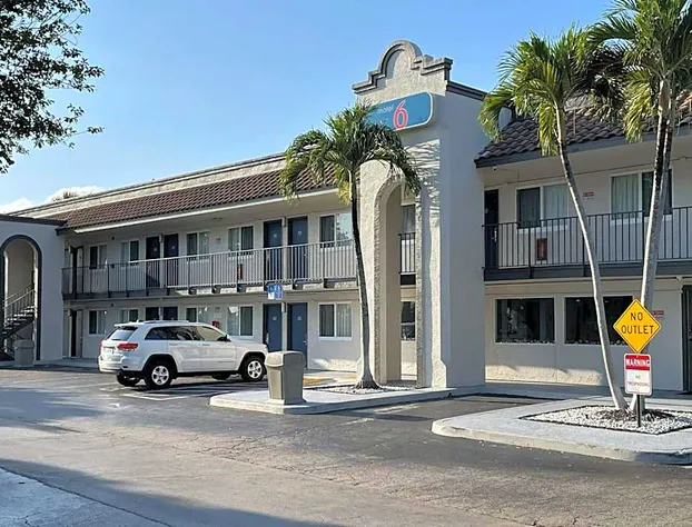 Motel 6 Riviera Beach, FL hotel detail image 4