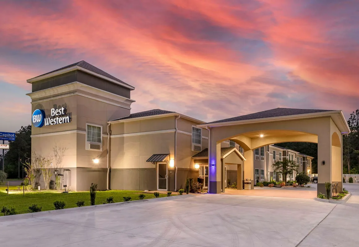 Best Western Oakdale Inn hotel hero