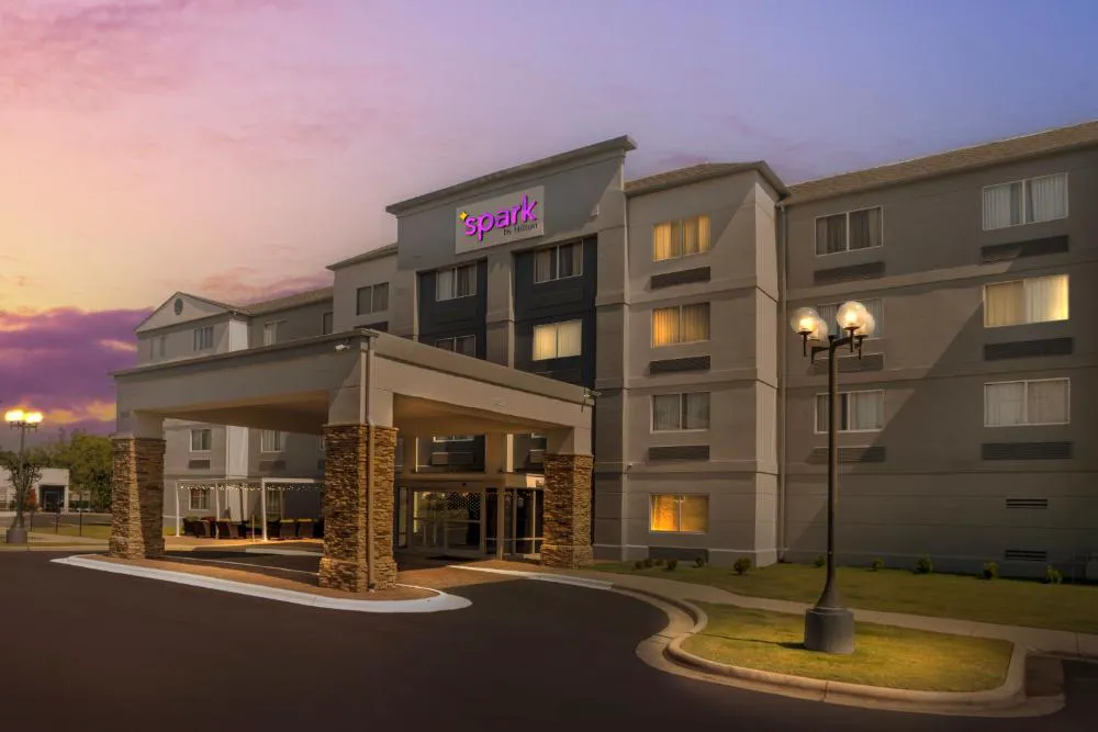 Spark by Hilton Kannapolis hotel hero