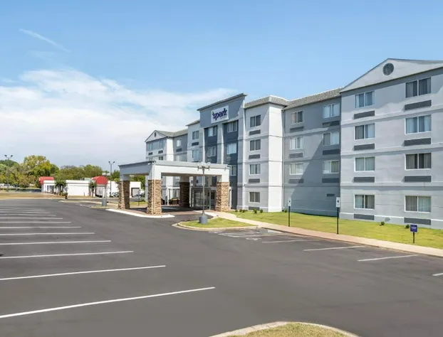 Spark by Hilton Kannapolis hotel detail image 1