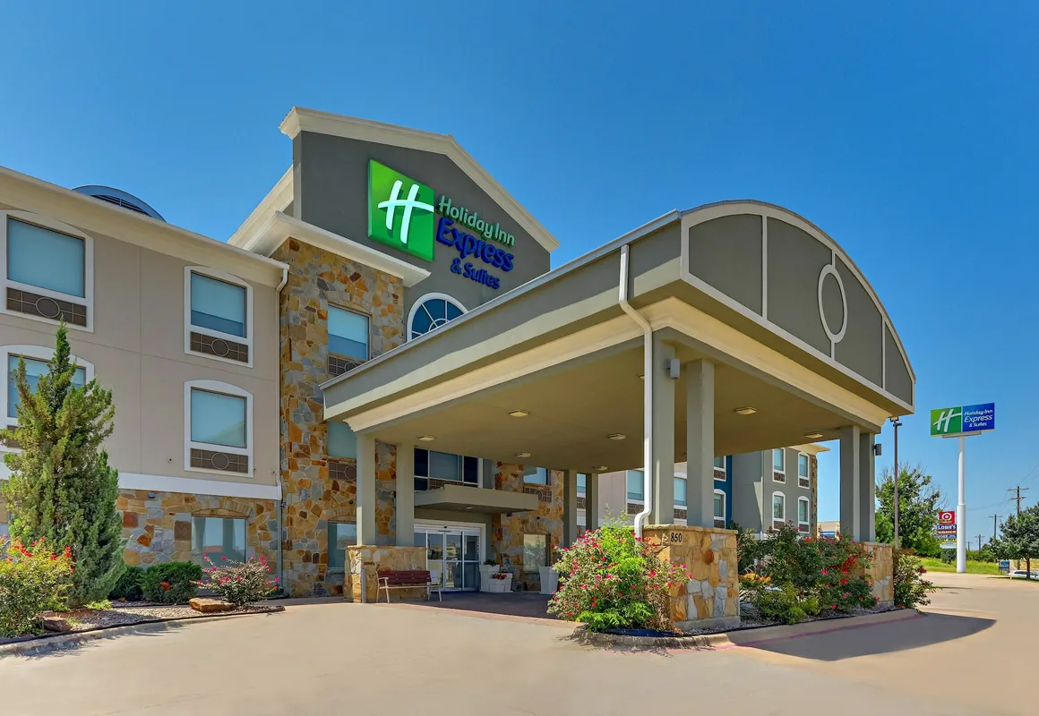 Holiday Inn Express Hotel & Suites Weatherford by IHG hotel hero