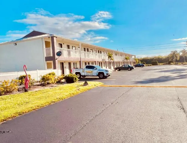 Flamingo Motel hotel detail image 1