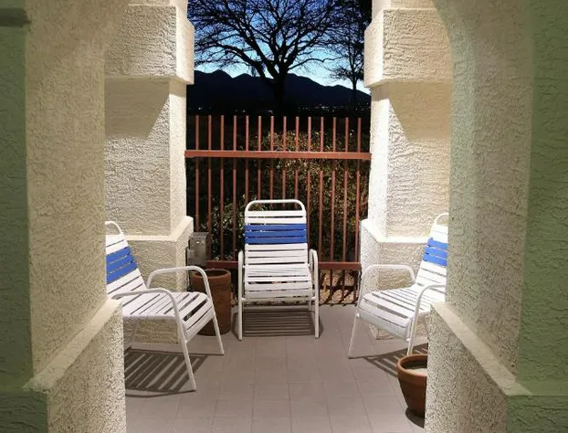 Gateway Studio Suites hotel detail image 1