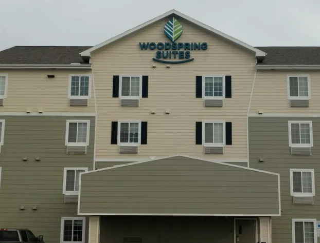 WoodSpring Suites Williston hotel detail image 1