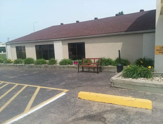 Super 8 by Wyndham Watertown hotel detail image 2