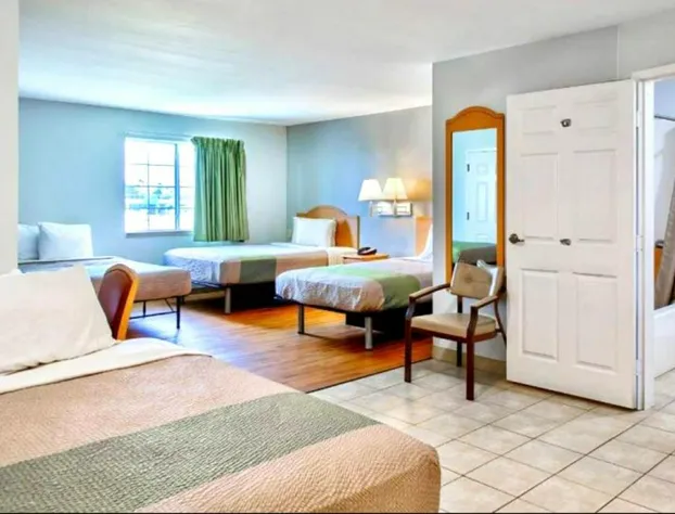 OYO Townhouse Sulphur, LA Extended Stay hotel detail image 4