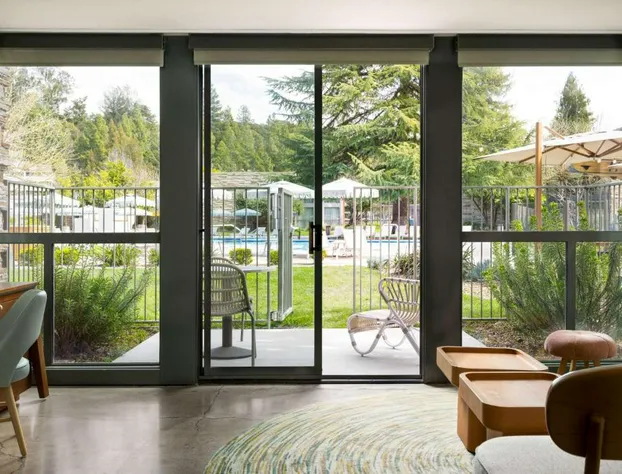 Flamingo Resort & Spa Santa Rosa Sonoma, Tapestry by Hilton hotel detail image 1