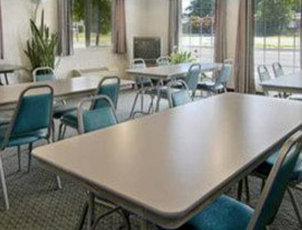 Super 8 by Wyndham Gresham/Portland Area OR hotel detail image 4