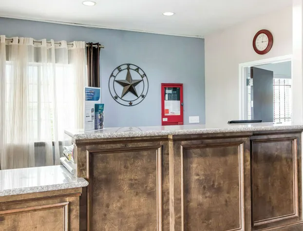 Rodeway Inn & Suites Port Arthur - Groves hotel detail image 3