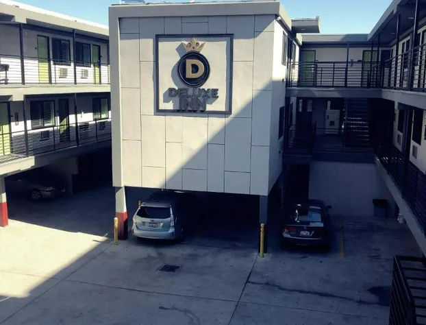 Deluxe Inn Hawthorne hotel detail image 2