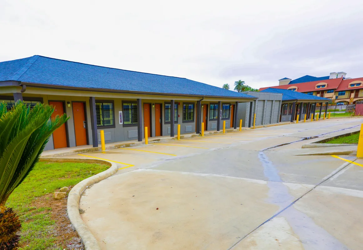 Wintergarden Inn hotel hero