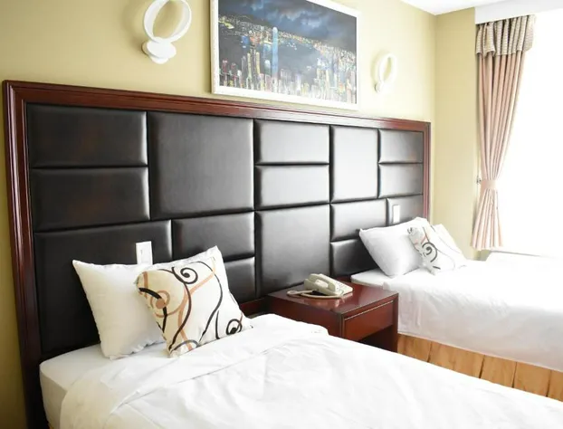 Queens Hotel hotel detail image 3