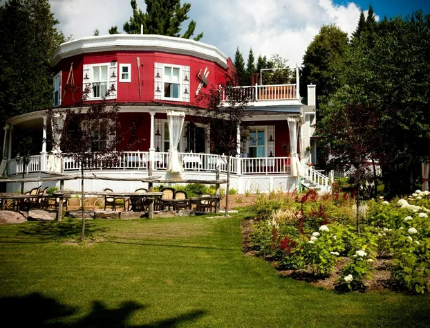 Auberge de La Tour du Lac hotel detail image 3