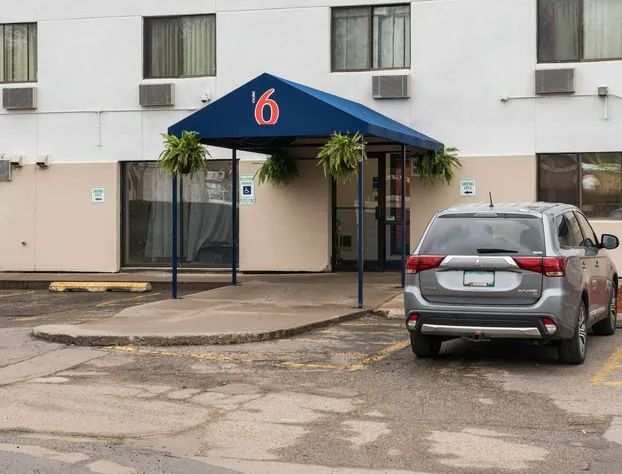 Motel 6 Saint Paul, MN - I-94 hotel detail image 2