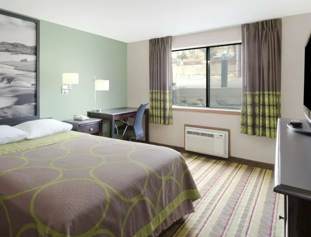 Super 8 by Wyndham Green River hotel detail image 3