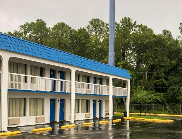 Motel 6 Daytona Beach, FL - Speedway hotel detail image 1