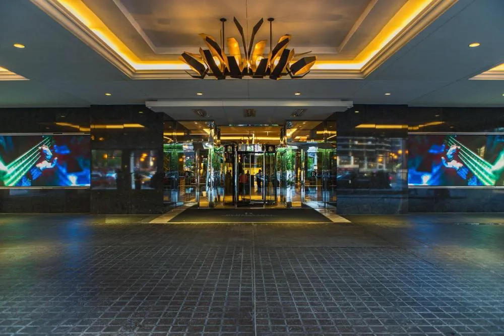 Renaissance Chicago Downtown Hotel hotel hero