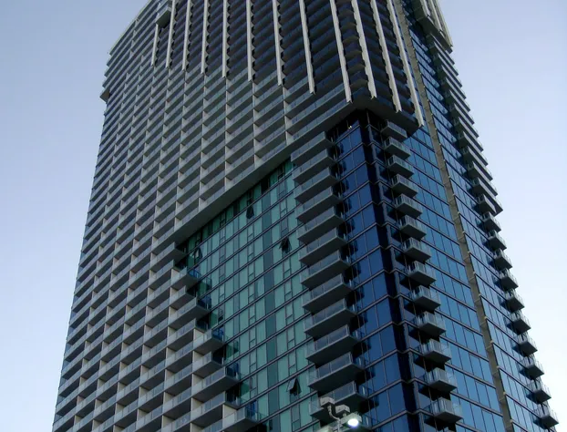 StripViewSuites at Palms Place hotel detail image 2
