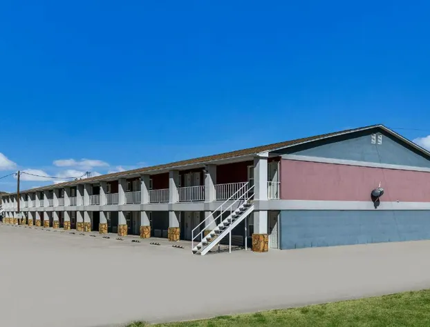 Americas Best Value Inn Alpine hotel detail image 2