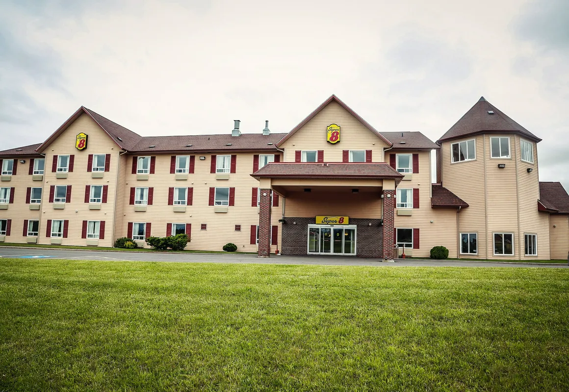 Super 8 by Wyndham Amherst NS hotel hero