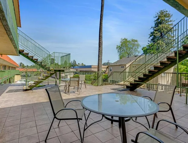 Quality Inn Santa Cruz Downtown Area hotel detail image 3