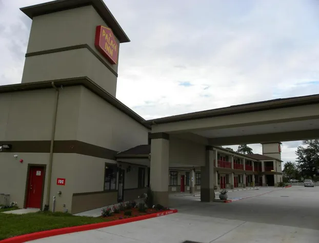 Palace Inn Kingwood hotel detail image 2