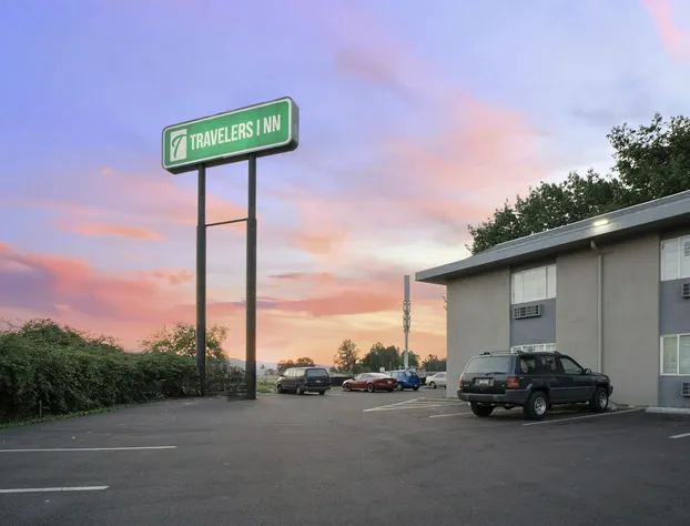 Travelers Inn Medford hotel detail image 3