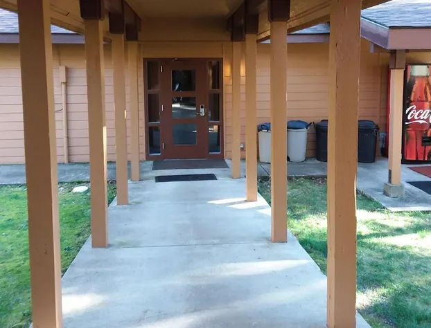 Nisqually Lodge hotel detail image 1