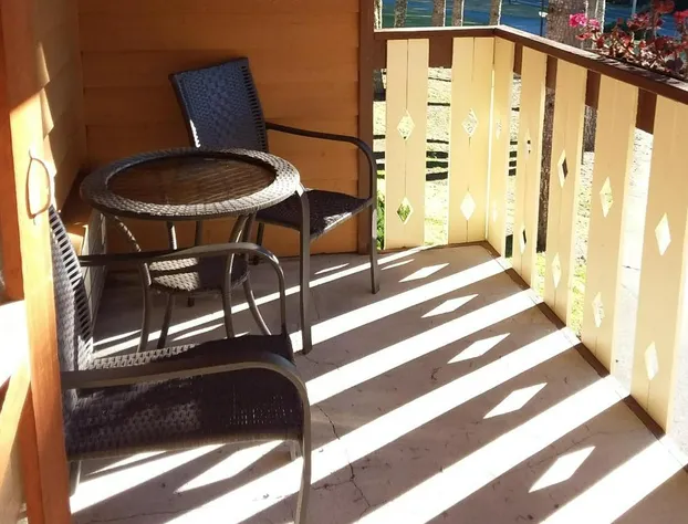 Nisqually Lodge hotel detail image 2