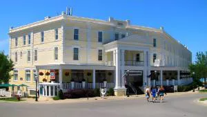 Hotel Perry hotel detail image 3