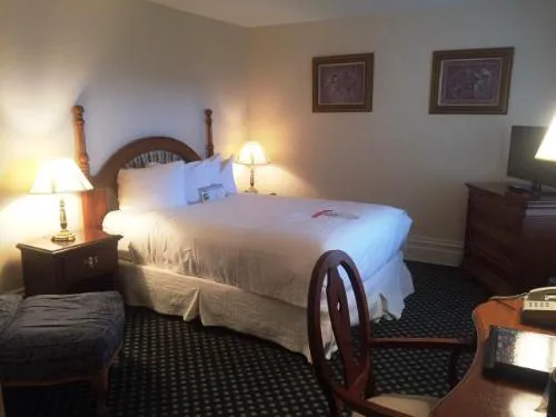 Perry Hotel hotel detail image 3