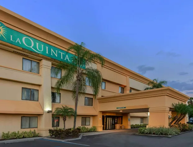 La Quinta Inn & Suites by Wyndham Tampa Brandon West hotel detail image 4