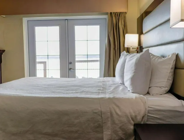 Best Western Plus Silverdale Beach Hotel hotel detail image 4