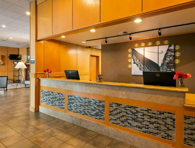 Best Western Plus Silverdale Beach Hotel hotel detail image 4