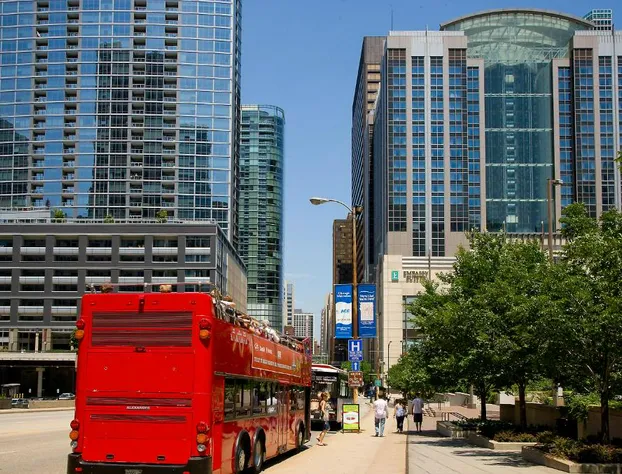 Embassy Suites by Hilton Chicago Downtown Magnificent Mile hotel detail image 2