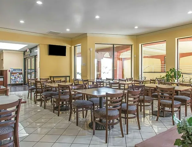 Clarion Inn New London hotel detail image 3