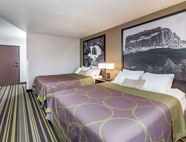 Super 8 by Wyndham Kalispell Glacier National Park hotel detail image 3