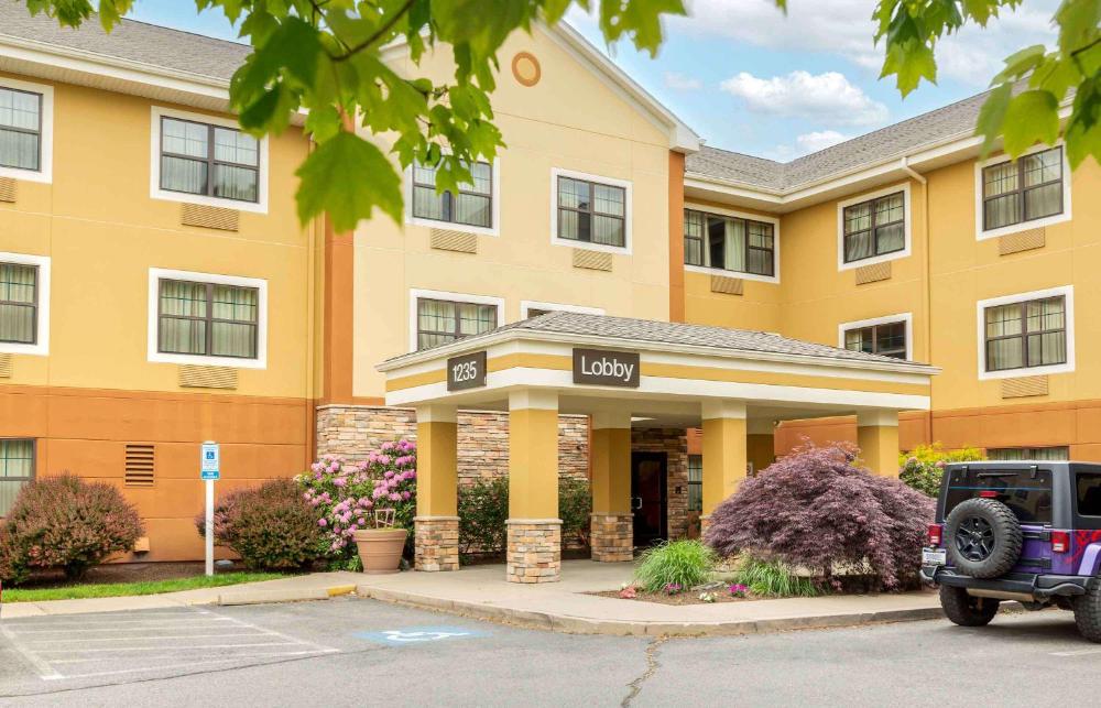 Extended Stay America Suites Providence West Warwick hotel hero