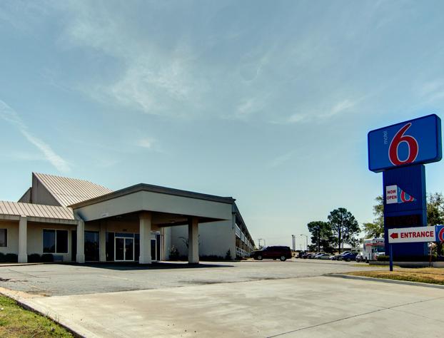 Motel 6 Mount Pleasant, TX hotel detail image 2