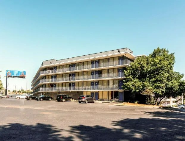 Motel 6-Marietta, GA - Atlanta Northwest hotel detail image 1