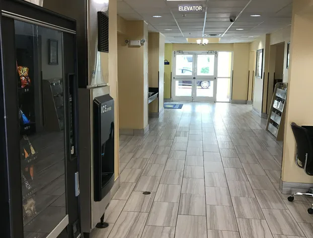 Days Inn & Suites by Wyndham Augusta Near Fort Eisenhower hotel detail image 2