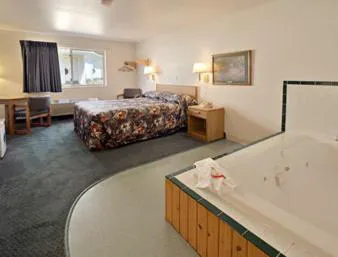 Northwoods Inn & Suites hotel detail image 4