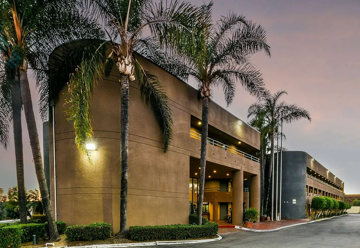 Travelodge by Wyndham Commerce Los Angeles Area hotel hero