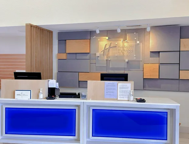 Holiday Inn Express & Suites Prospect Heights by IHG hotel detail image 3